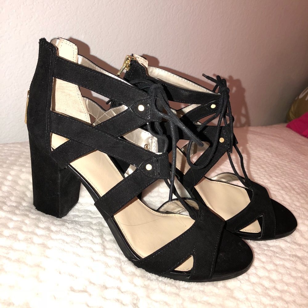 Cute heels! Worn once! Very comfy!